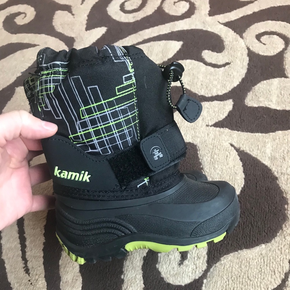 Toddler Kamik winter boots